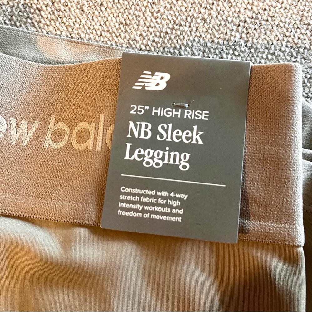 New Balance Women's Beige Leggings NWT - Picture 5 of 7